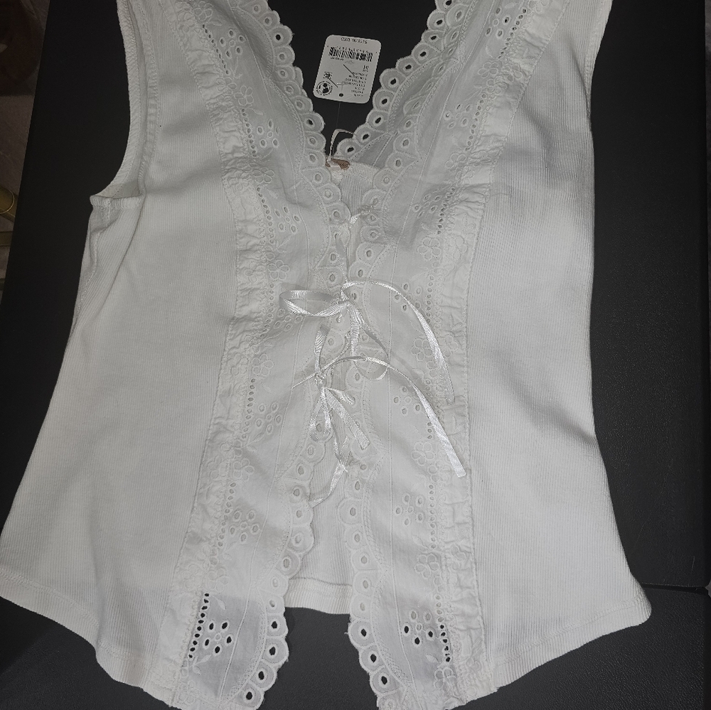 Free People Gesibelle Top, Vest, White, sz Med, NWT, FreePeople Style No. 97889